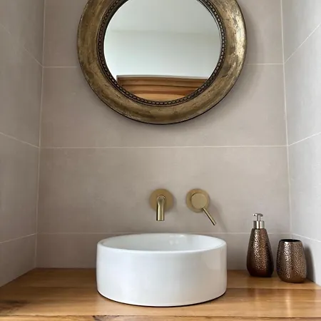 Πανσιόν Au Charme Du Foulon 3*