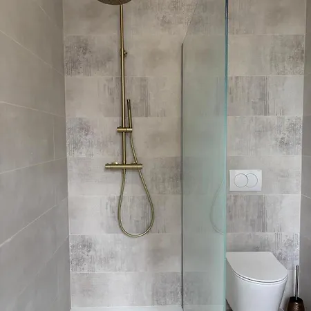 Au Charme Du Foulon 3*