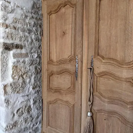 Πανσιόν Au Charme Du Foulon 3*